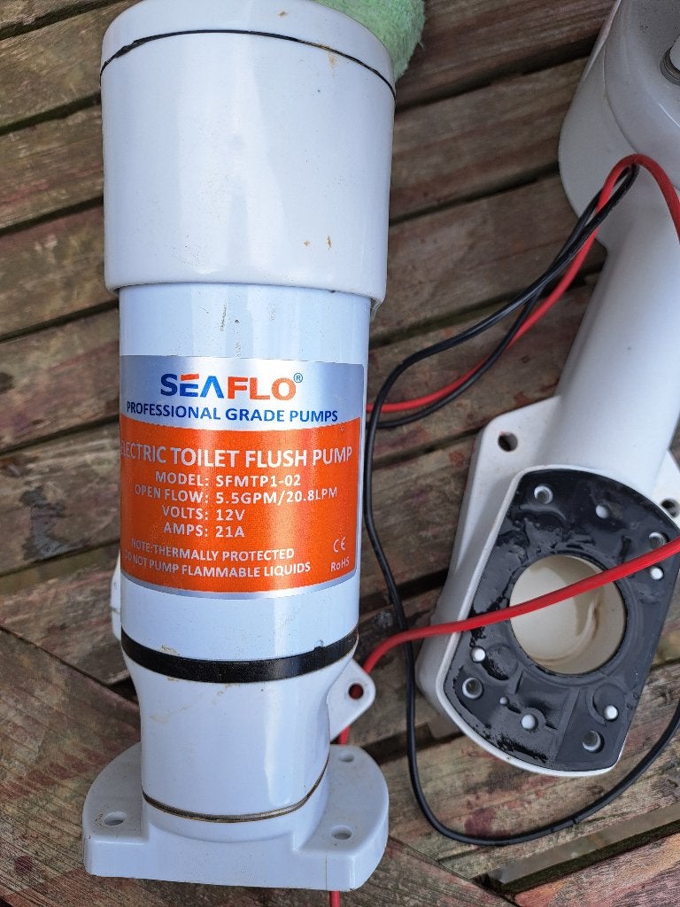 toilet met pomp 12 volt, Watersport en Boten, Ophalen, Gebruikt, Overige typen, Zeilboot