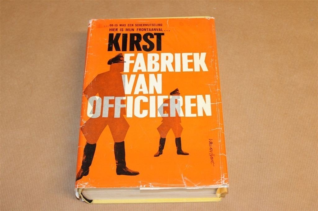 Fabriek van Officieren — Kirst, 1e Druk 1961 + Stofomslag, Boeken, Oorlog en Militair, Ophalen of Verzenden, Tweede Wereldoorlog