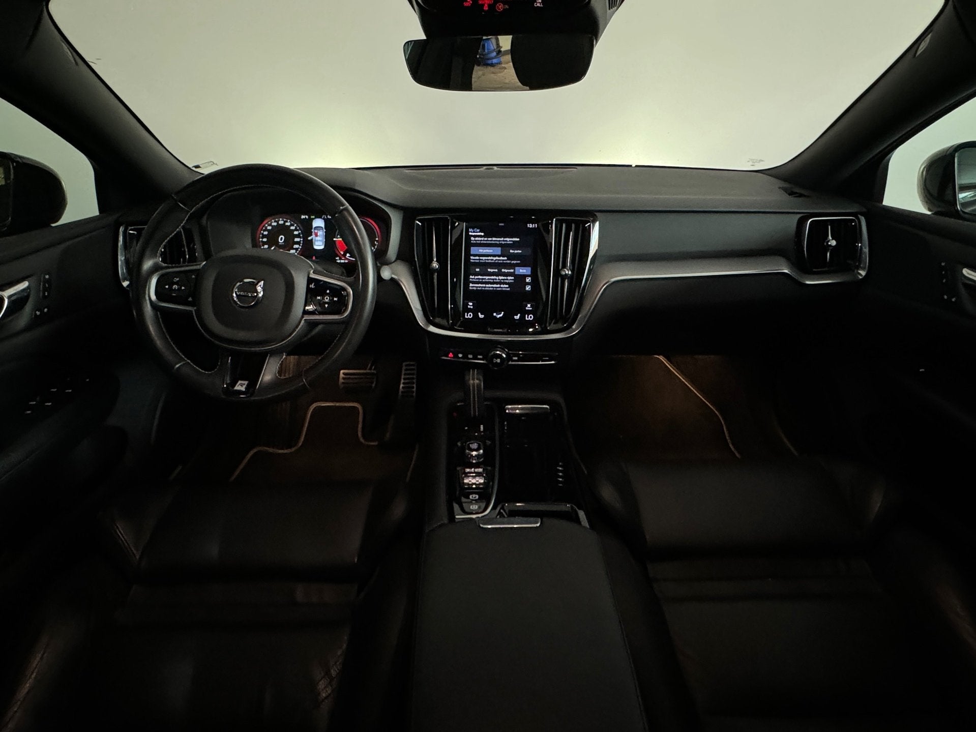 Volvo S60 2.0 T6 AWD Twin Engine R-Design Pano|Memory|Camera, Automaat, Gebruikt, 4 cilinders, S60