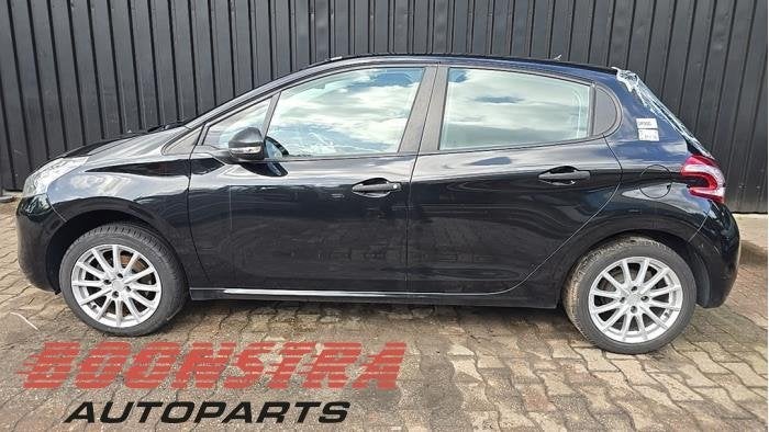 Velgen set + banden van een Peugeot 208, Auto-onderdelen, Banden en Velgen, Gebruikt, -, -, Ophalen of Verzenden