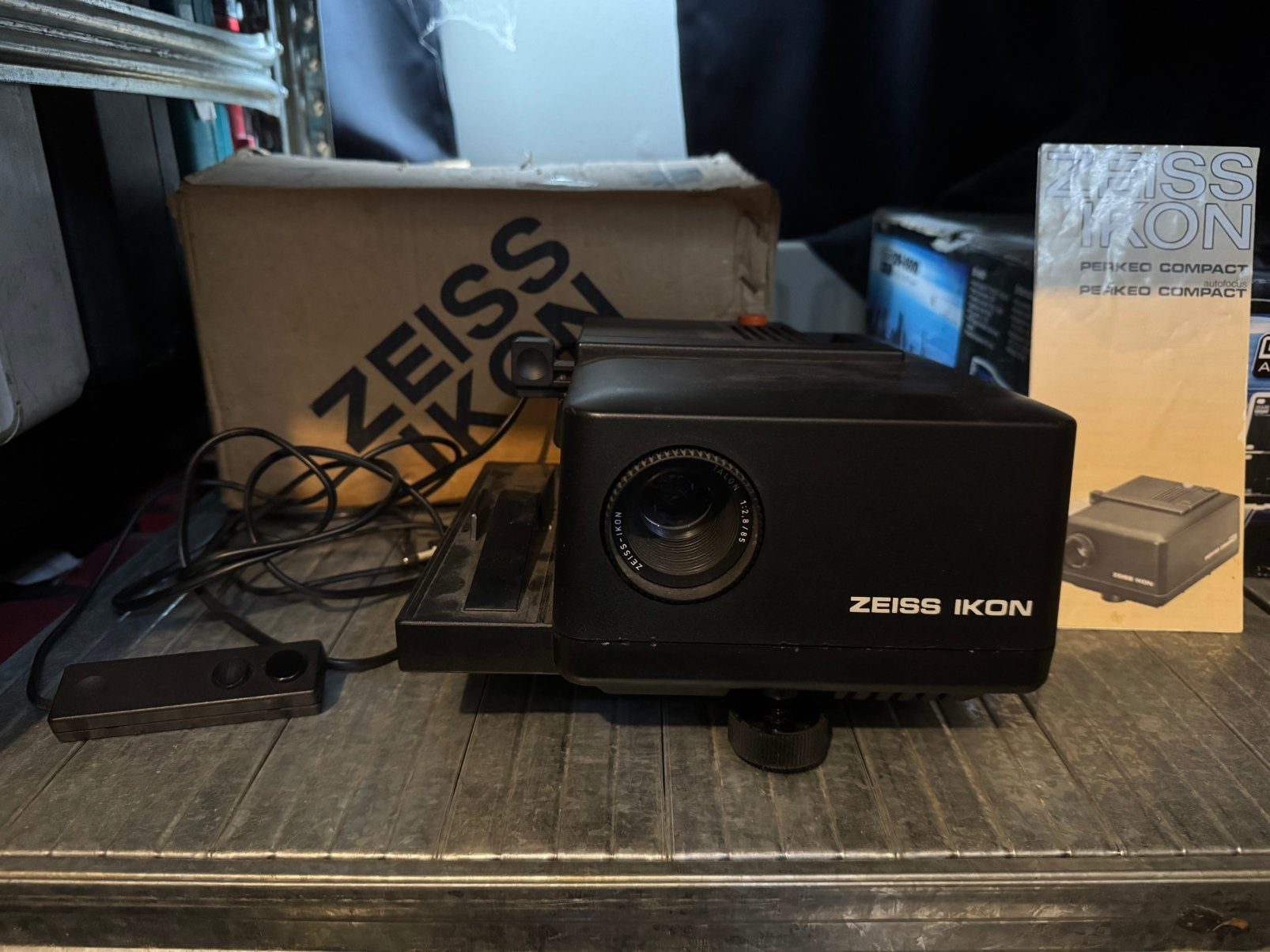 Zeiss ikon perkeo compact autofocus diaprojector, Ophalen of Verzenden, Zo goed als nieuw