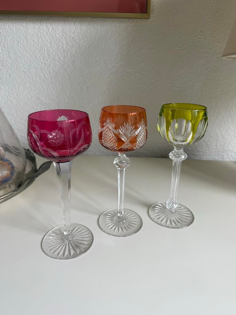 Set van 3 Kristallen Wijnglazen - Diverse Kleuren, Verzamelen, Glas en Borrelglaasjes, Ophalen, Zo goed als nieuw, Overige typen