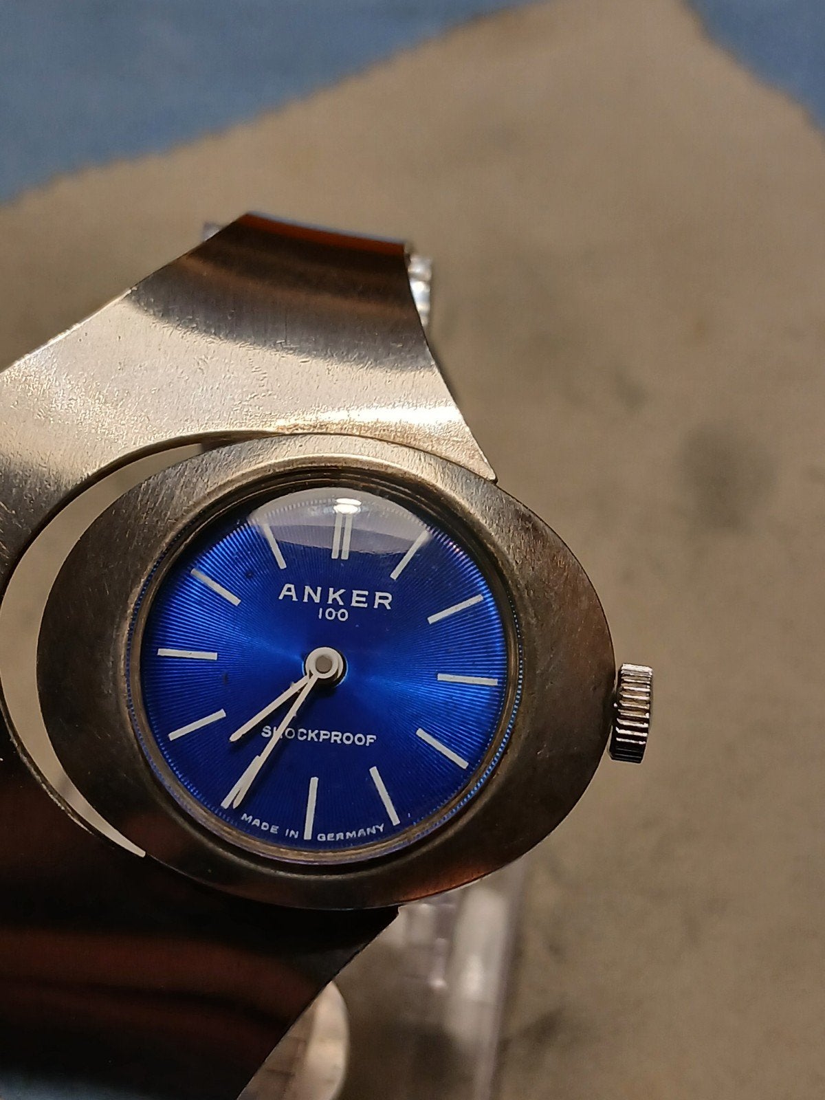 Vintage Anker 100 Cuff Horloge Jaren 60/70 - Shockproof, Ophalen of Verzenden, Gebruikt