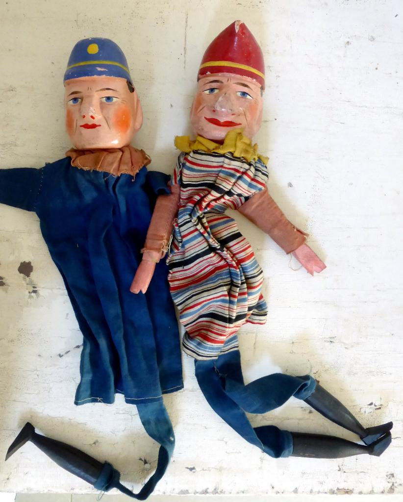 2 antieke houten handpoppen poppenkast  / poppentheater pop, Antiek en Kunst, Ophalen of Verzenden