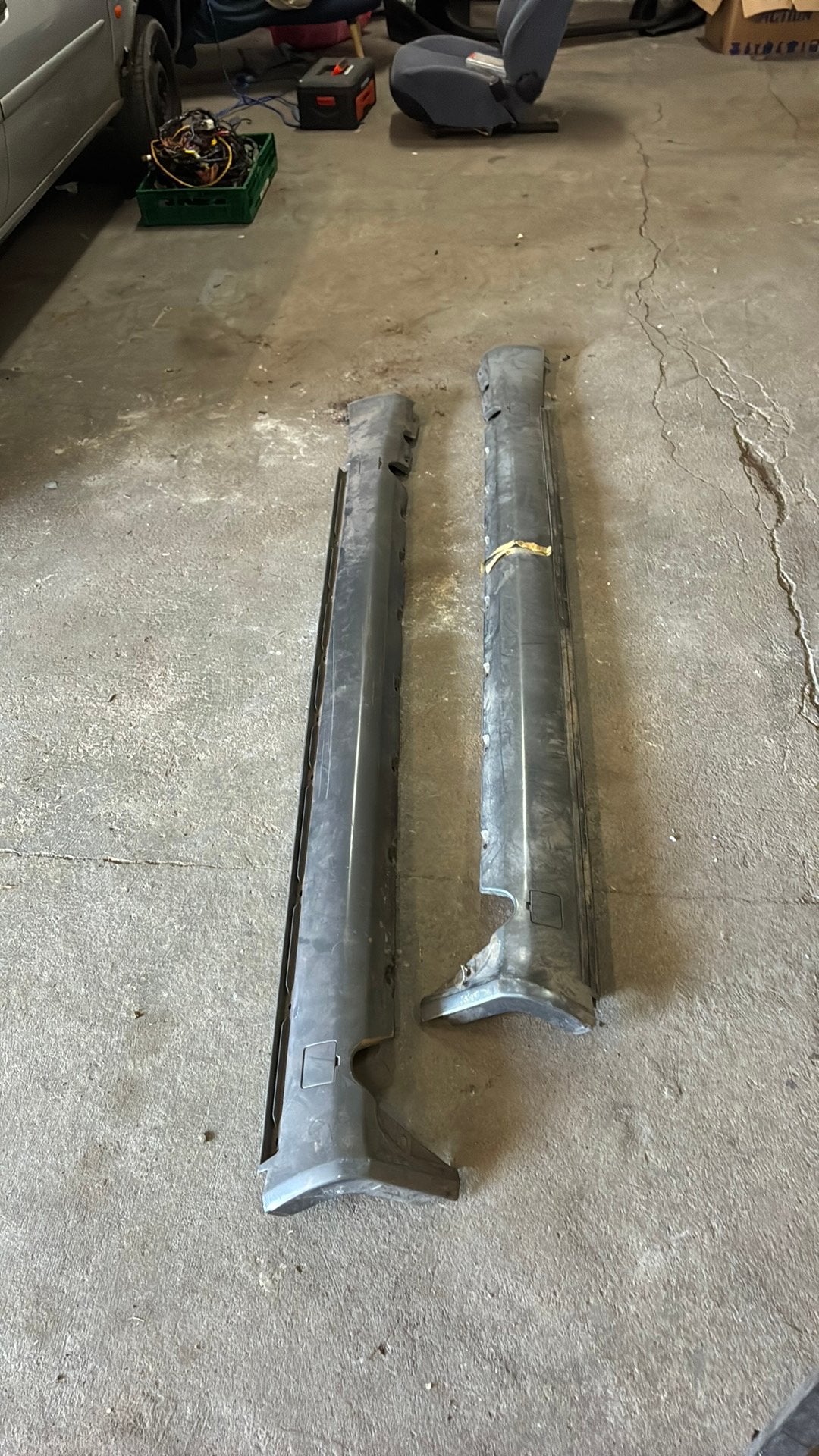 Mercedes W124 sideskirts, Ophalen