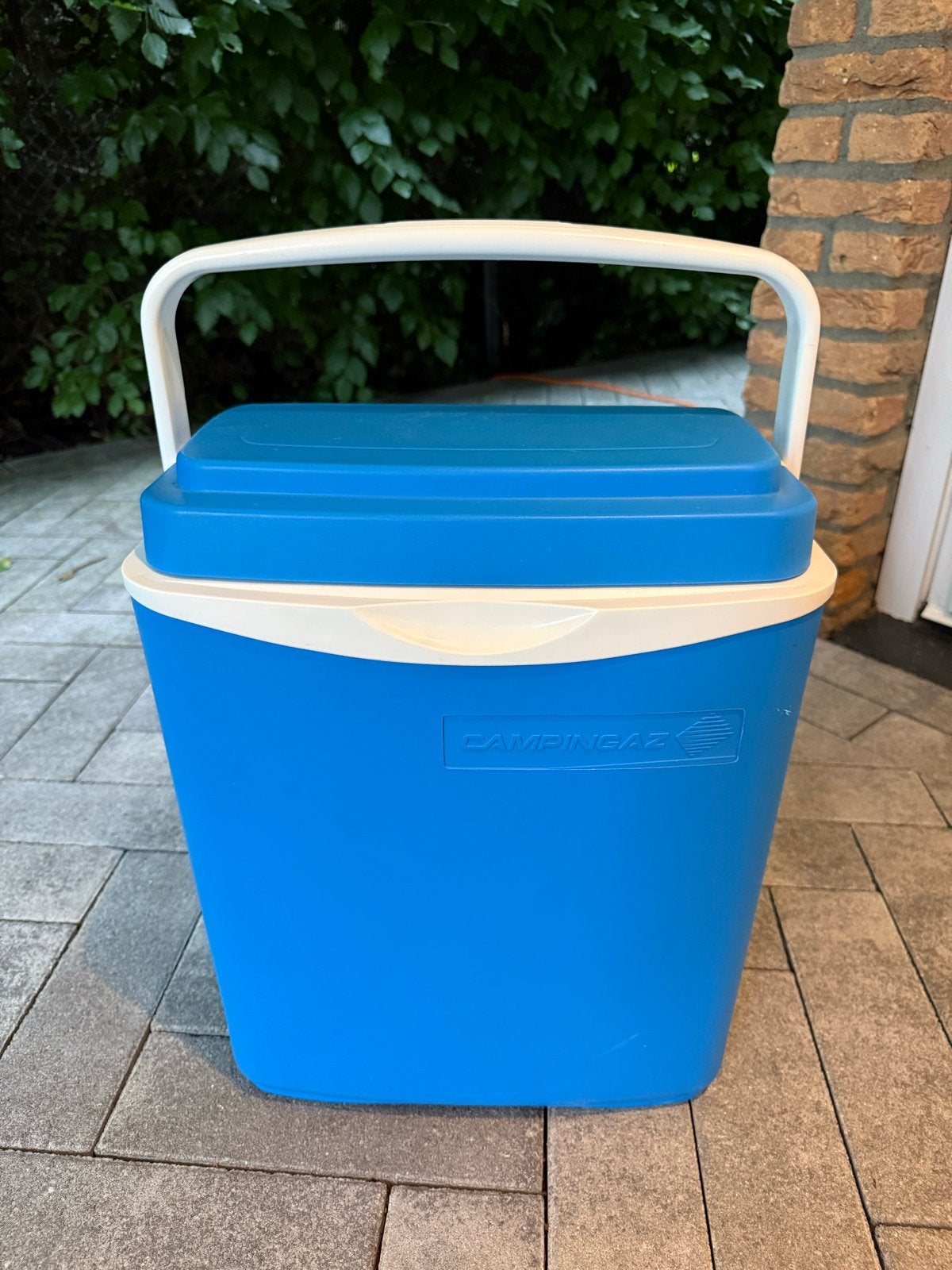 Koelbox 28 liter met diverse koelelementen, Ophalen, Gebruikt, Koelbox, Koelelement