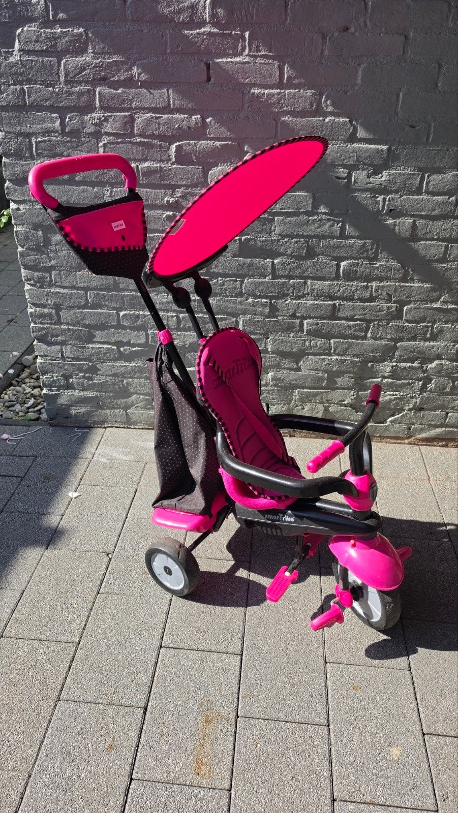 Roze Smart Trike driewieler met duwstang en zonnekap, Ophalen, Zijwieltjes, Gebruikt, Minder dan 16 inch