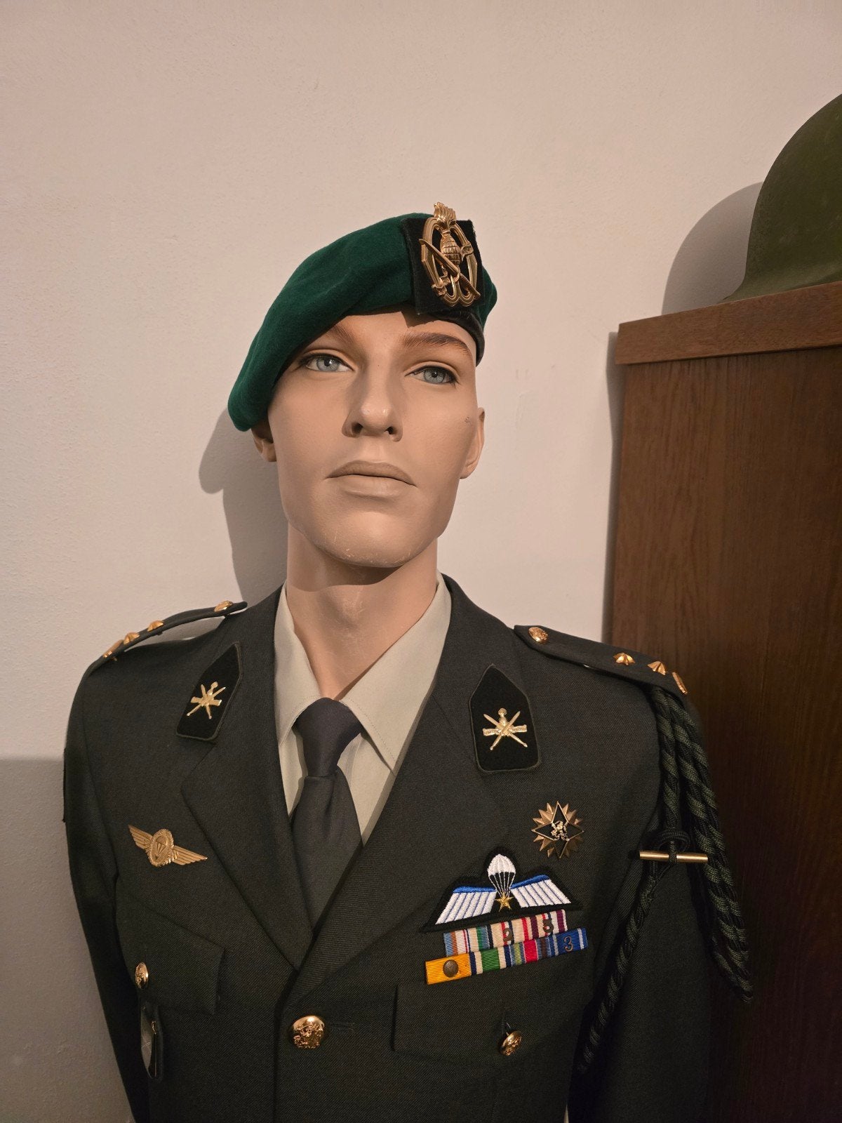 DT luitenant-kolonel commando's met bandsjerp, en sabel, Verzamelen, Ophalen, Landmacht, Nederland, Kleding of Schoenen