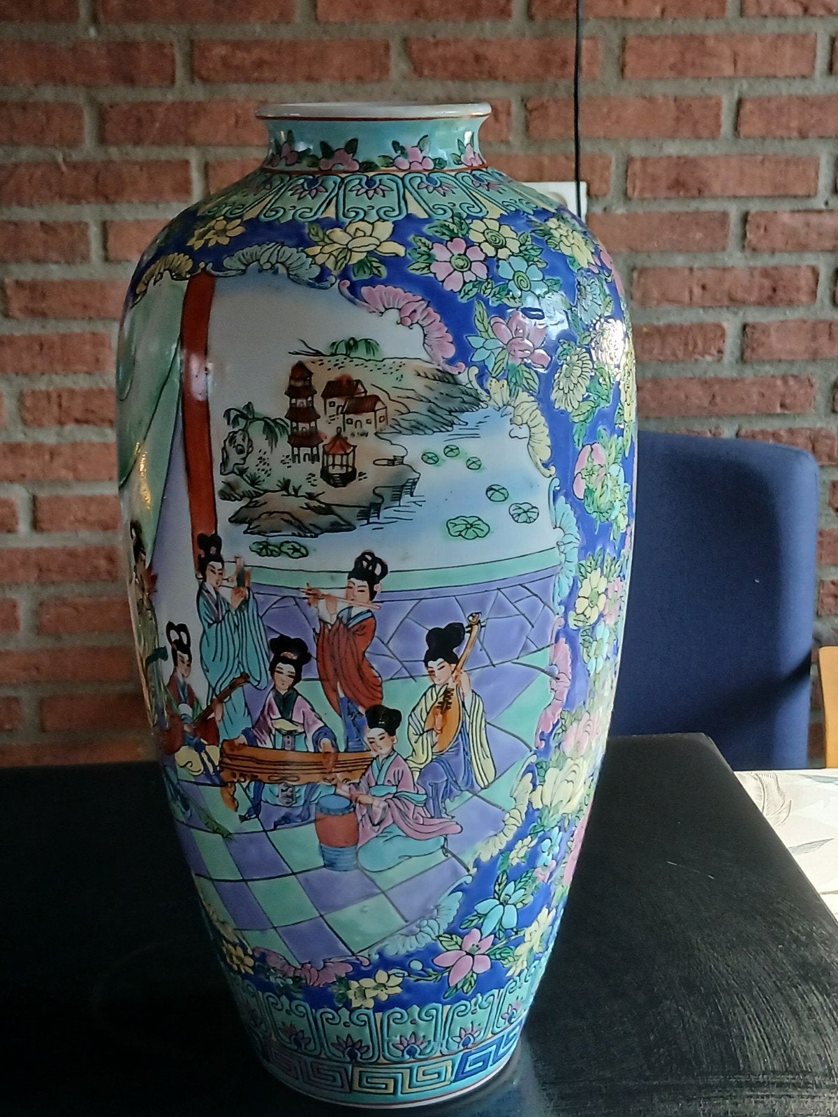 Chineese  vaas porseleinen.gaaf., Antiek en Kunst, Verzenden