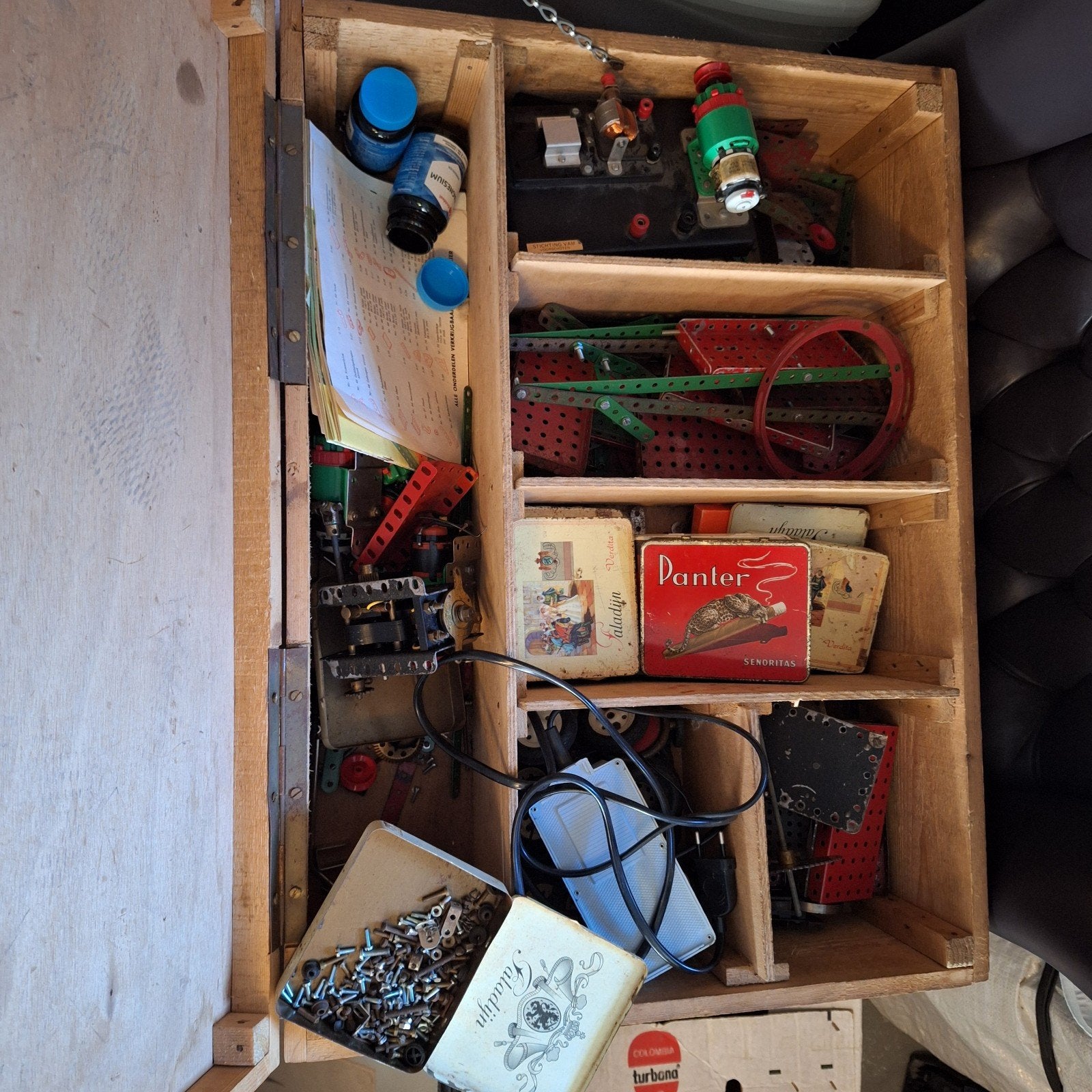 Grote kist vol Meccano onderdelen en motoren, Ophalen, Gebruikt, Bouwen