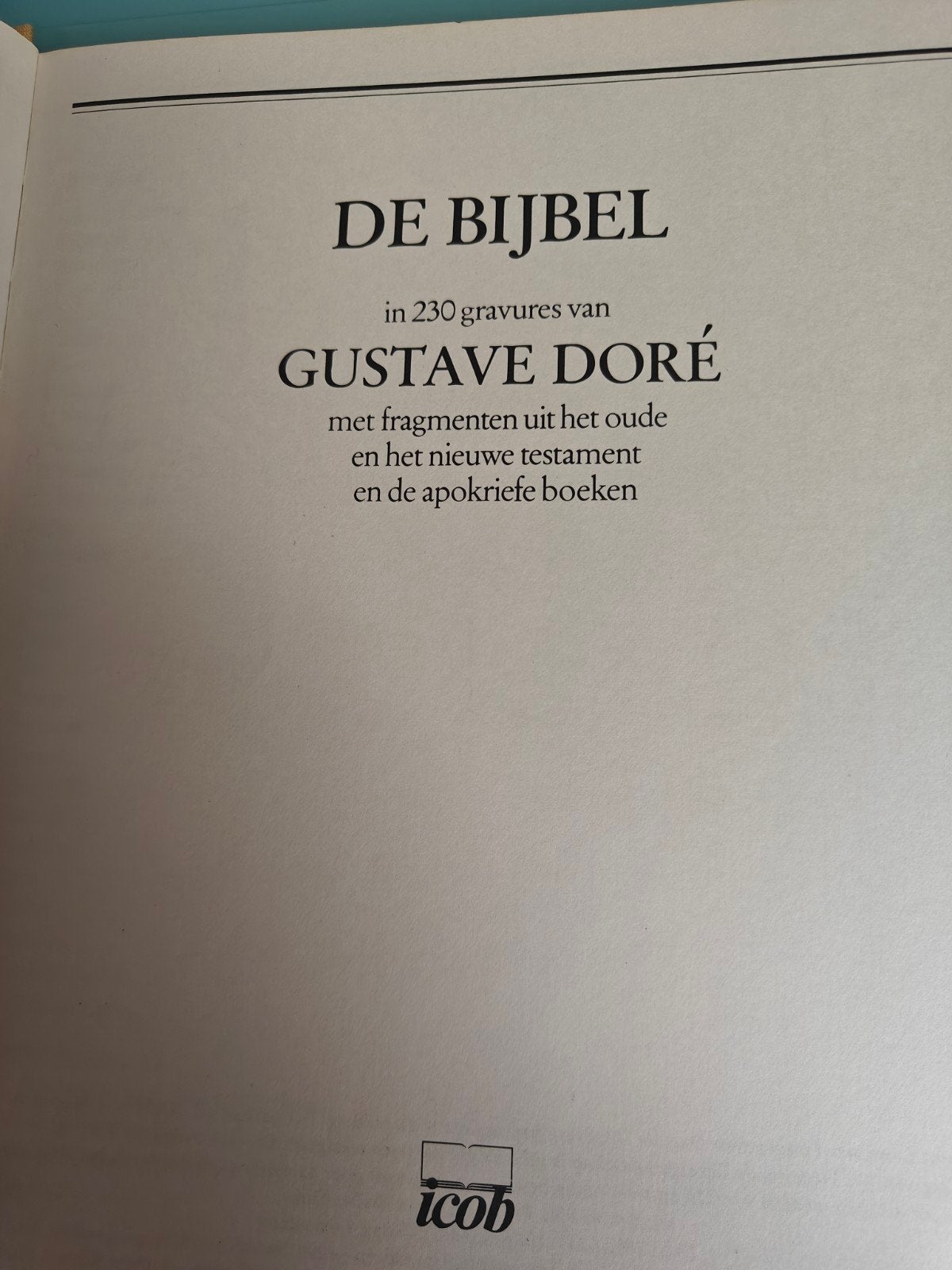 mooie bijbel van Gustave Dore  met 230 tekeningen zie foto's, Boeken, Ophalen of Verzenden, Zo goed als nieuw, Overige onderwerpen