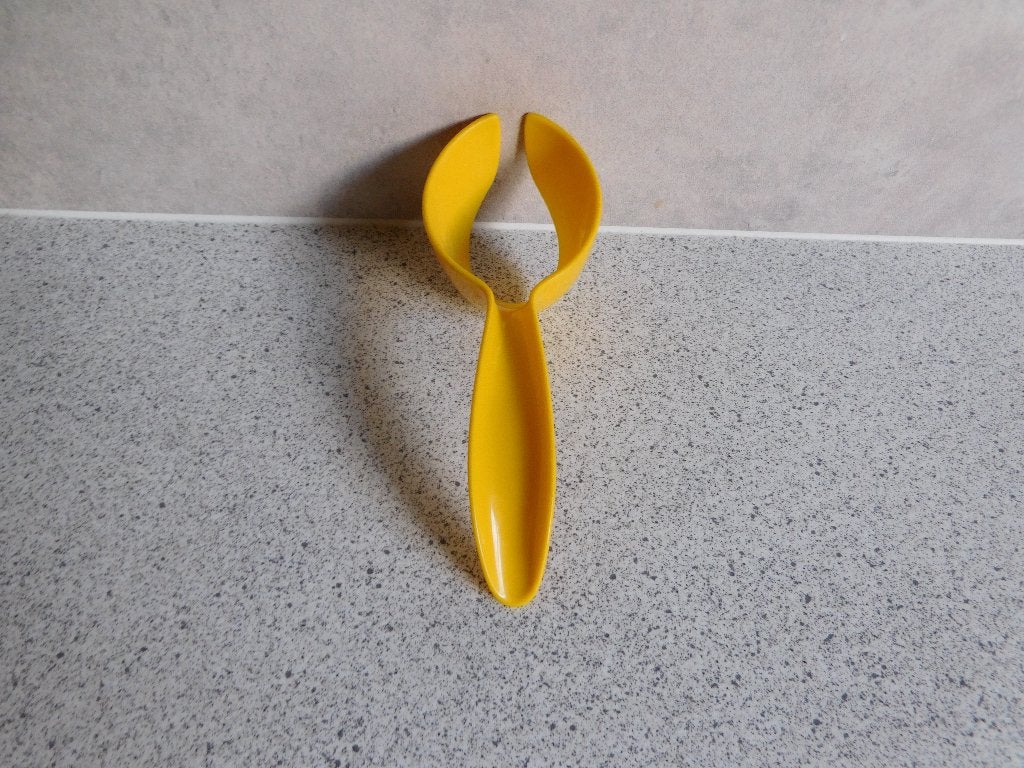 Tupperware Keukenhulpje Ei lepelaar Geel, Ophalen of Verzenden, Zo goed als nieuw, Geel, Overige typen
