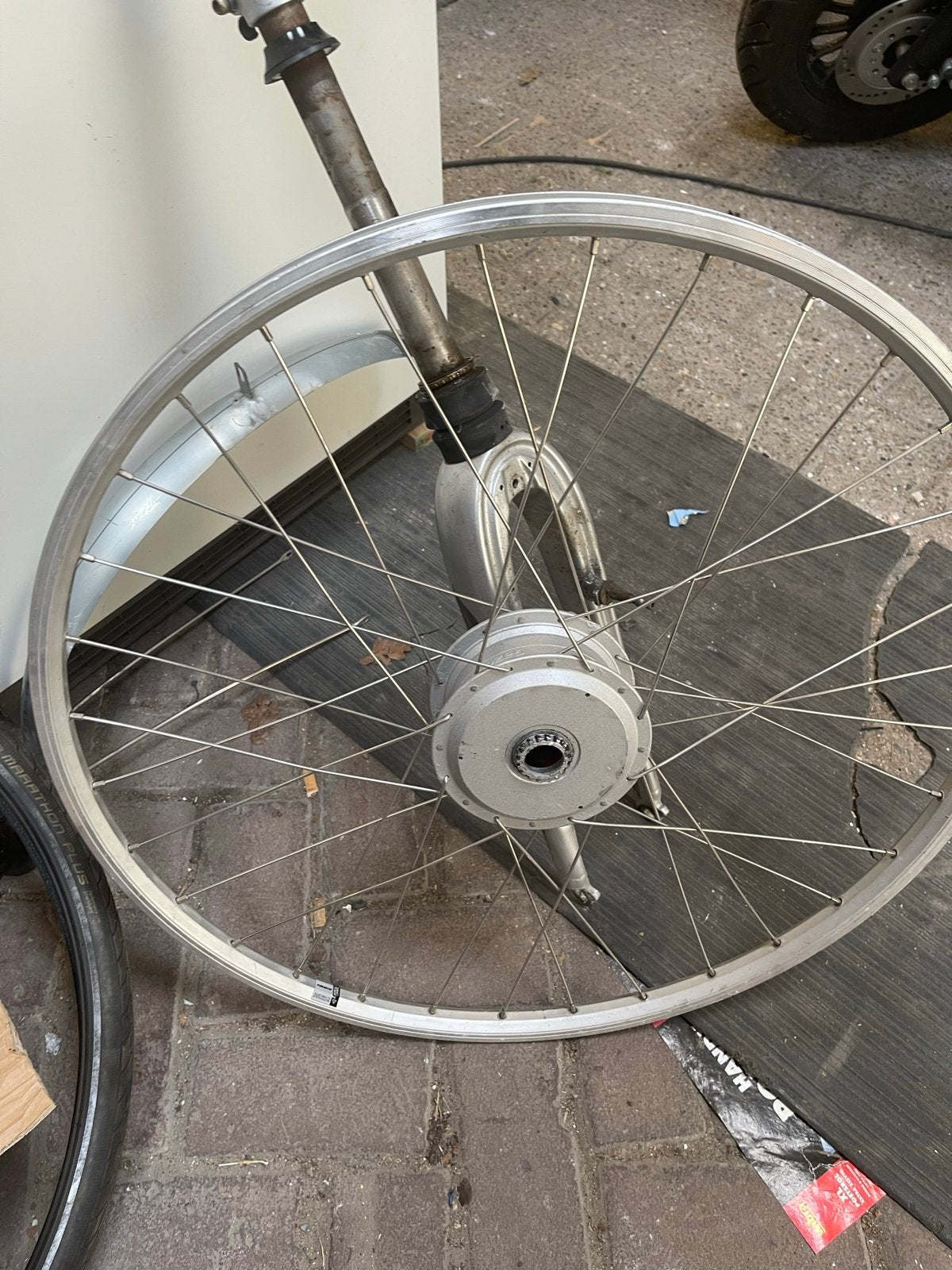 Gazelle voorwiel zonder motor voor 5 pins aansluiting motors, Ophalen of Verzenden, Zo goed als nieuw, Elektrische fiets, Wiel