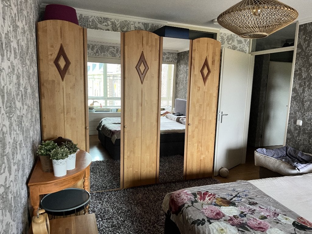 grote 5 deurs kledingkast 220 cm hoog & 248 cm breed, Ophalen, Met deur(en), 200 cm of meer, Zo goed als nieuw