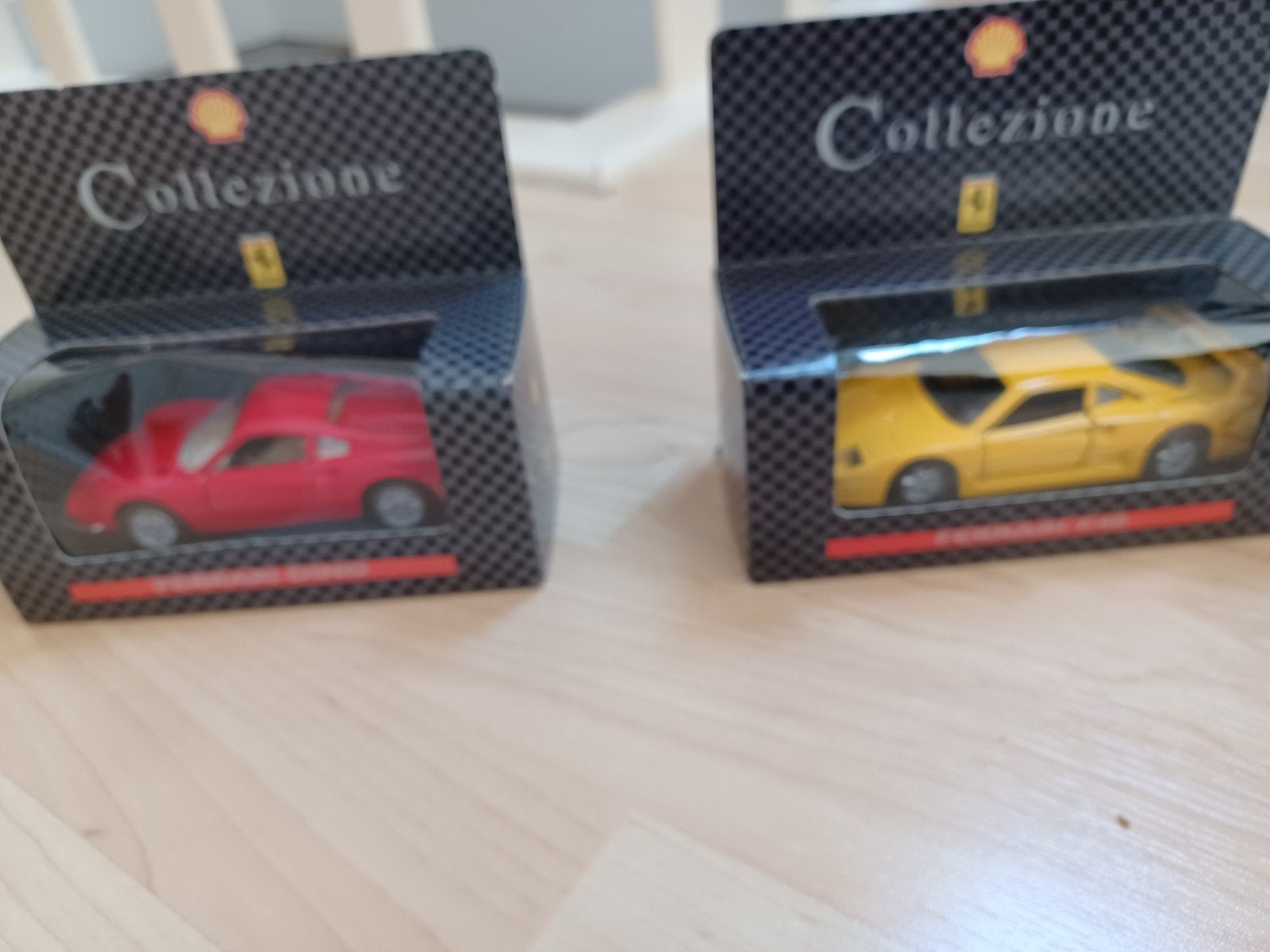 Shell Collezione Ferrari Dino & F40 modelauto's, Overige merken, 1:50 of kleiner, Auto, Nieuw