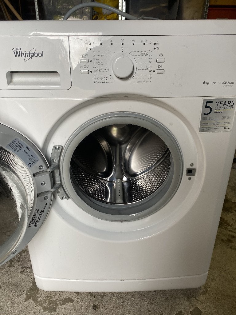 GRATIS Wasmachine Whirlpool AWO/D 6024, Witgoed en Apparatuur, Wasmachines, Gebruikt, Voorlader, 4 tot 6 kg, Minder dan 85 cm