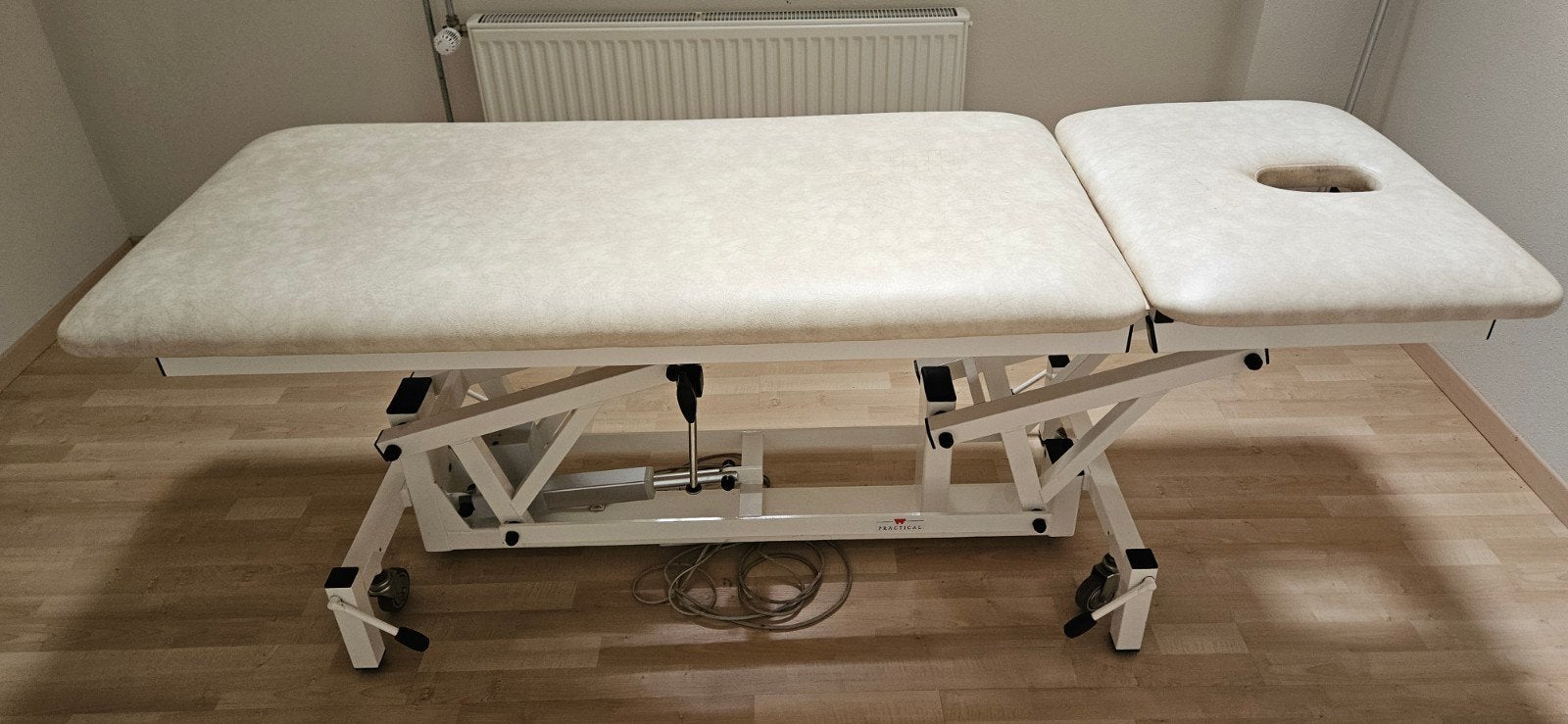 Electrisch in hoogte verstelbare massage tafel, Ophalen of Verzenden, Zo goed als nieuw, Massagetafel