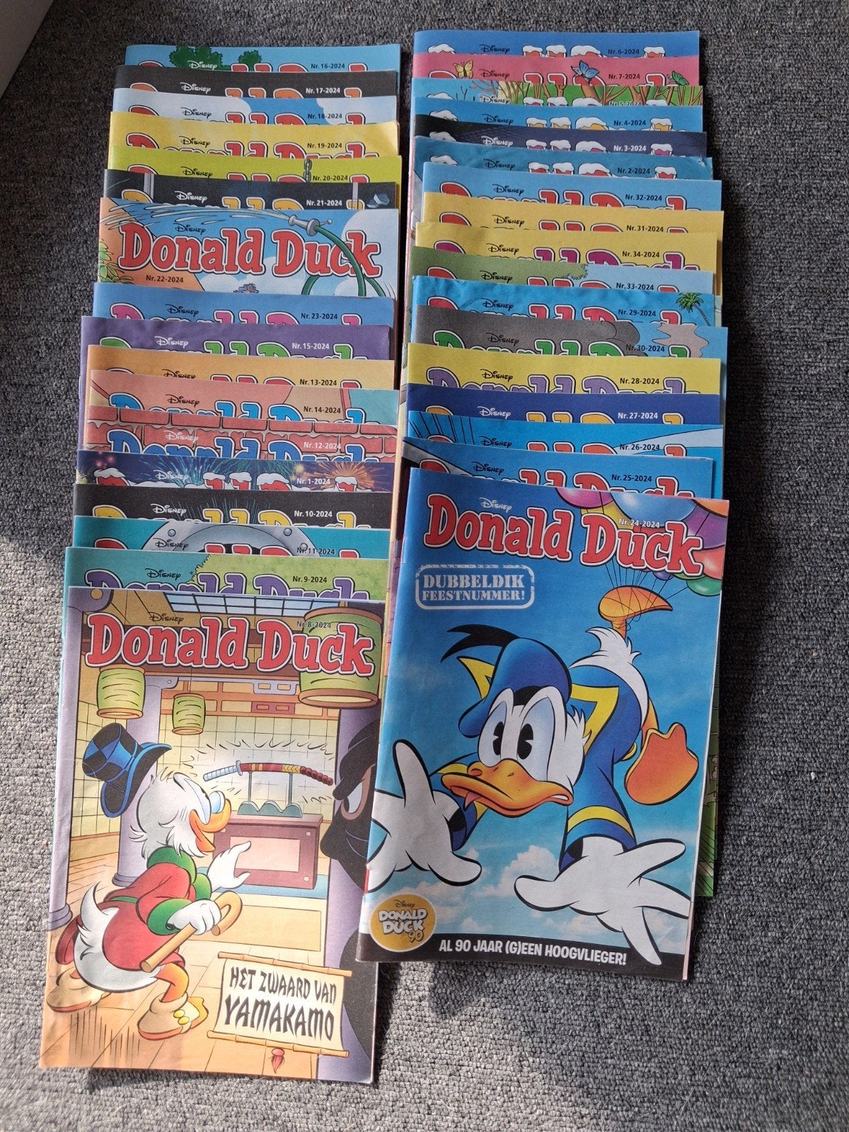 Donald Duck weekbladen 2024 - Grote collectie, Boeken, Meerdere stripboeken, Ophalen, Gelezen
