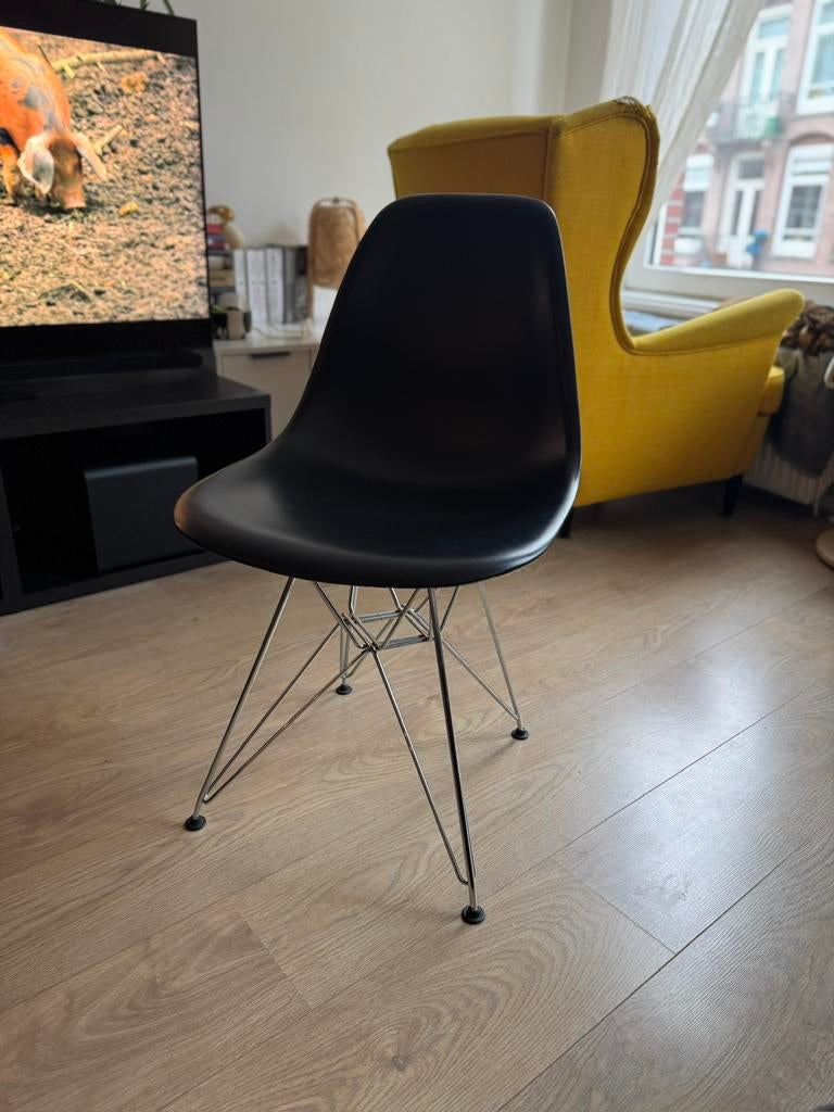 Vitra Eames Plastic Chair RE DSR – Black (set of 2), Ophalen, Kunststof, Gebruikt, Twee