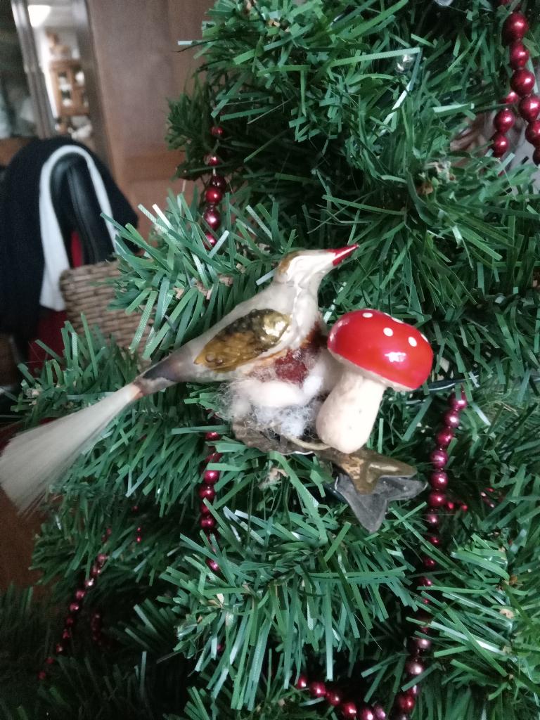 oude huisvlijt antieke glazen vogel op nest, Ophalen of Verzenden, Gebruikt