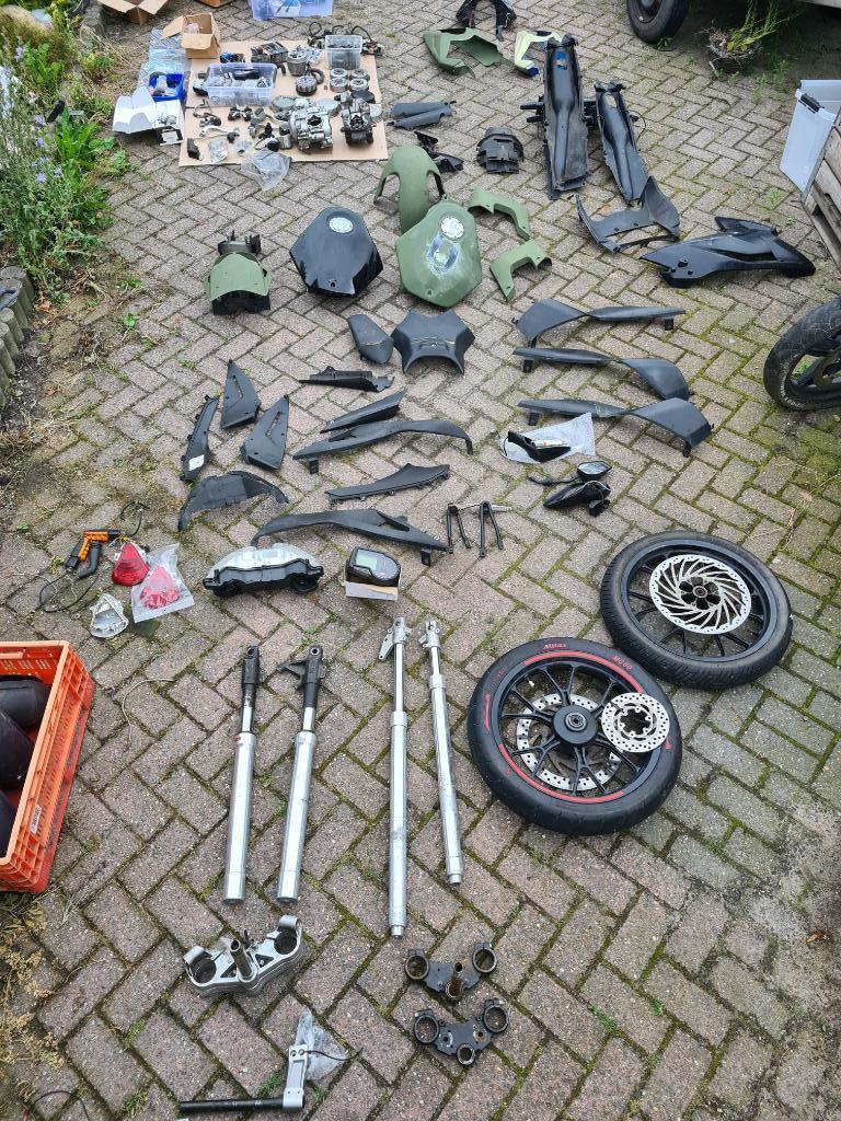 Luchtfilterbox Derbi GPR50 Luchtfilter Aprilia RS50 GPR RS, Fietsen en Brommers, Ophalen of Verzenden, Gebruikt, Carburateur, Derbi/Aprilia