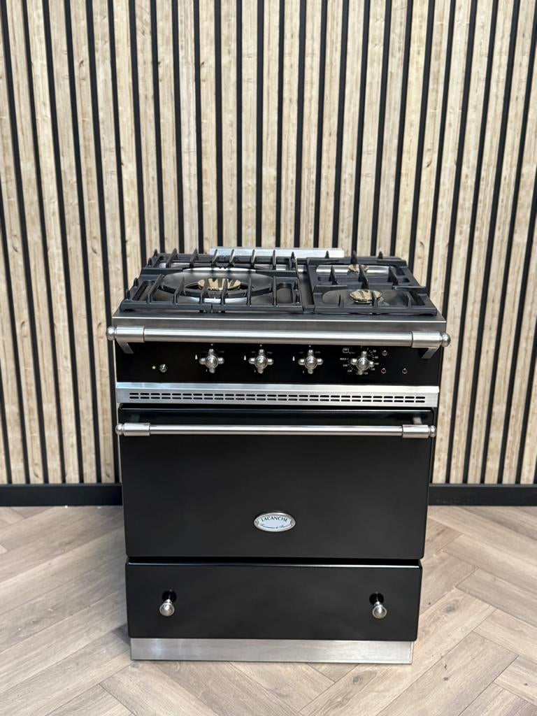 Luxe Lacanche Fornuis 70cm Zwart + Gas in Zeer Goede Staat.