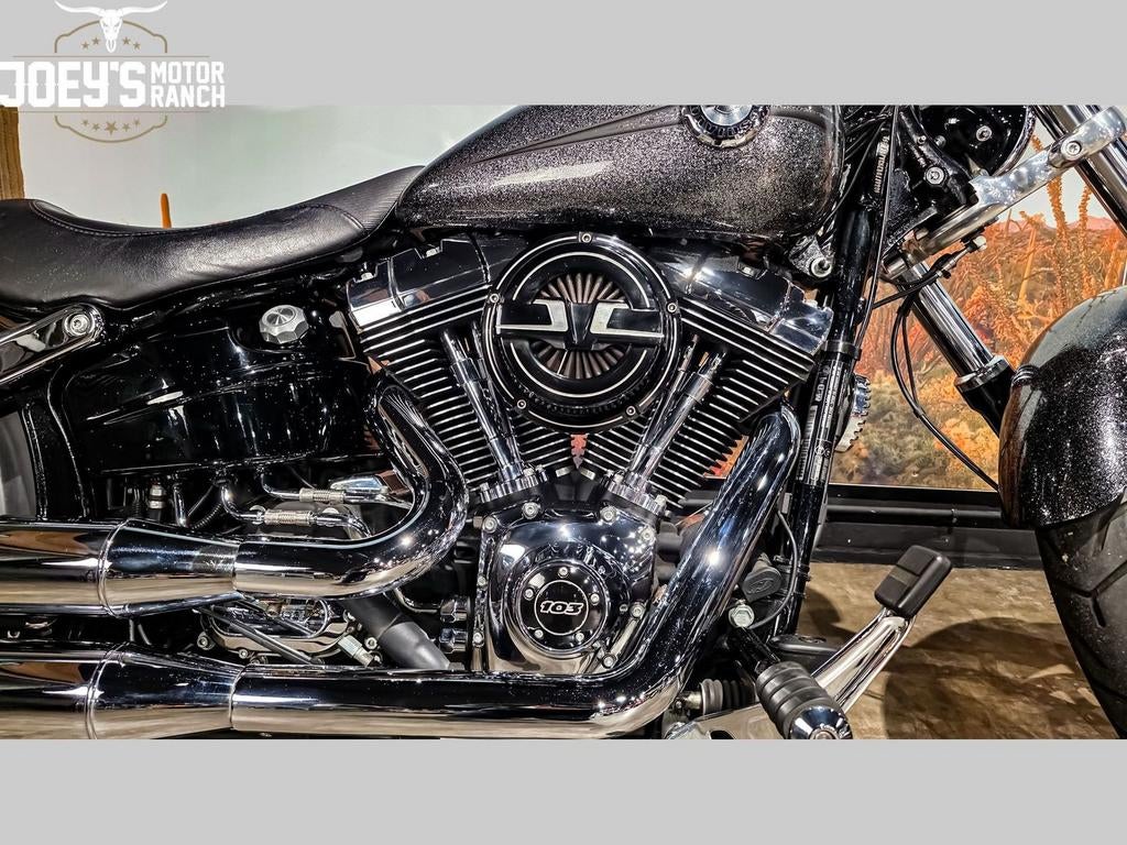 HARLEY-DAVIDSON BREAKOUT FXSB BREAK OUT (bj 2013), Motoren, 2 cilinders, 1690 cc, HARLEY-DAVIDSON, Bedrijf