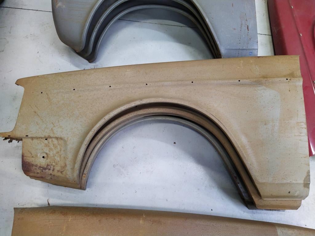 rechter achterscherm NOS van een volvo 245, Ophalen, Gebruikt, Deur, Volvo