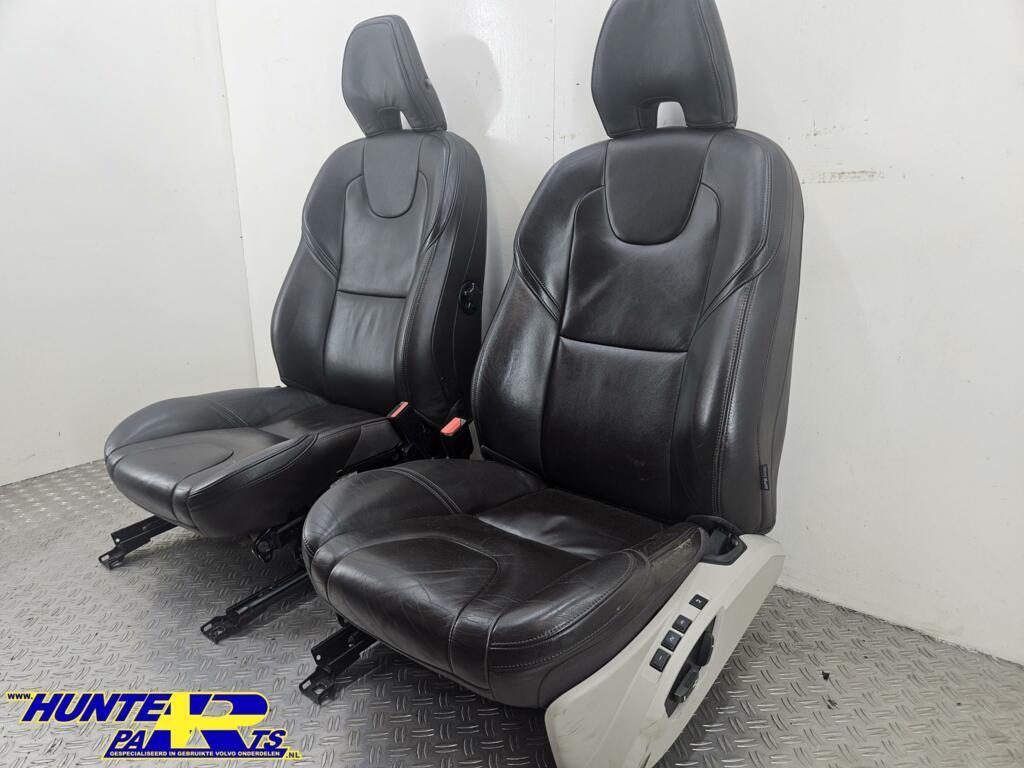 Bekledingset bruin leder Volvo V40 II ('12-'19), Auto-onderdelen, Interieur en Bekleding, Gebruikt, Ophalen of Verzenden, Volvo