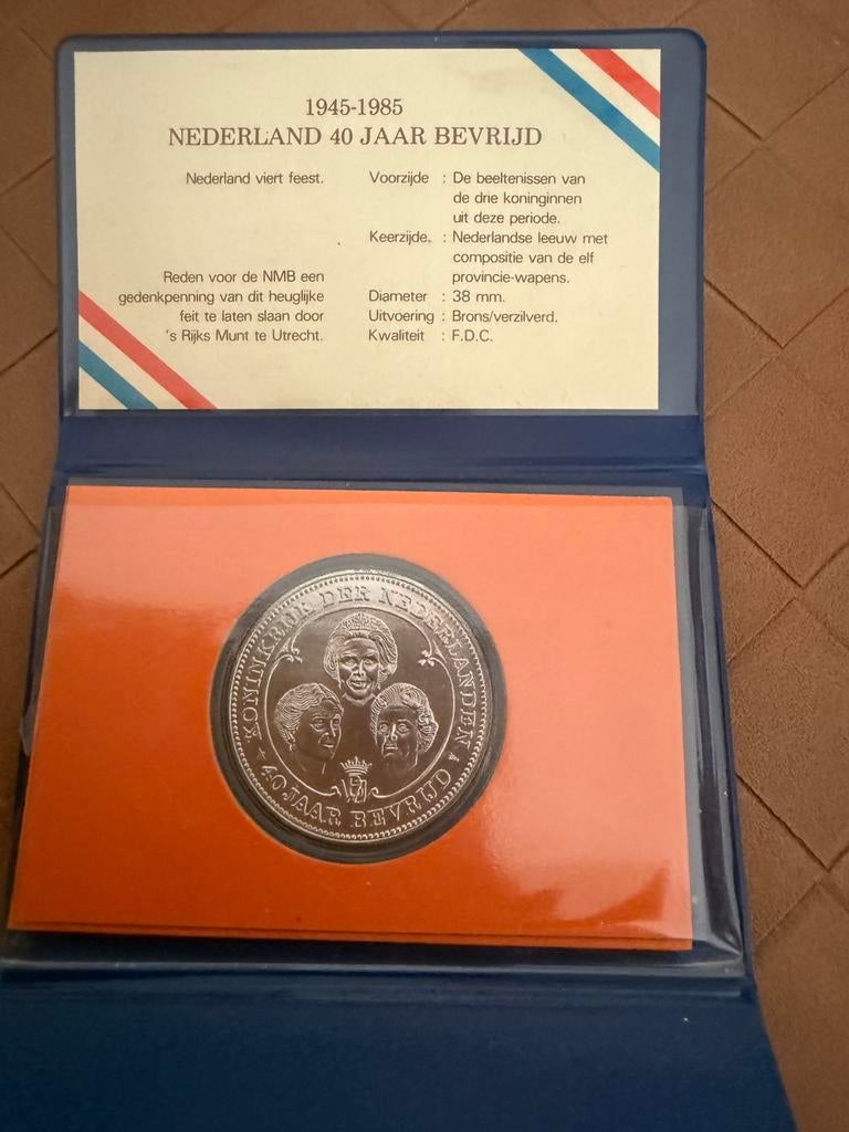 Munt 40 jaar bevrijd, Postzegels en Munten, Munten | Nederland, Ophalen of Verzenden, Koningin Beatrix, Euro's