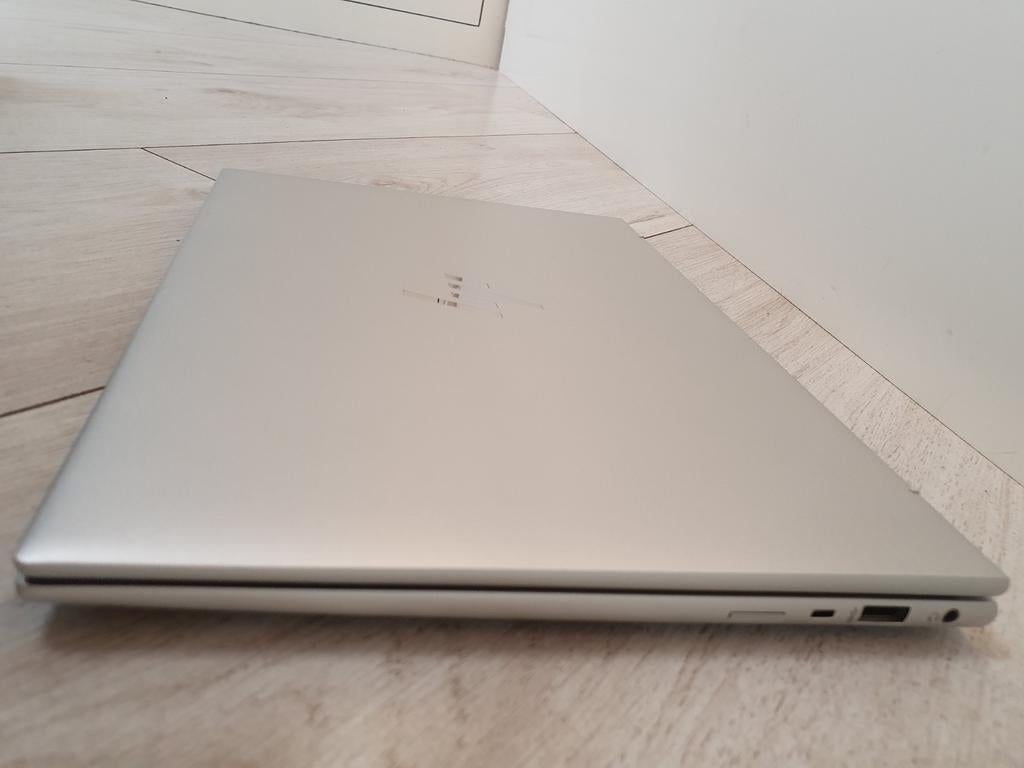 Nieuwstaat: Hp Elitebook 830 G9 i5-1235U 8gb 256gb WUXGA, Computers en Software, 256 GB, Met videokaart, Qwerty, 8 GB