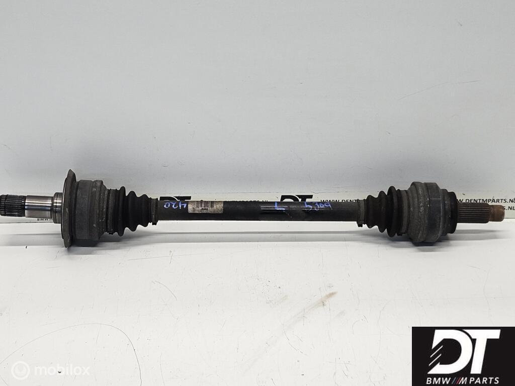 Aandrijfas LA BMW 5-serie F10 520d 535d 550i 33207581017, Gebruikt, Ophalen of Verzenden, BMW