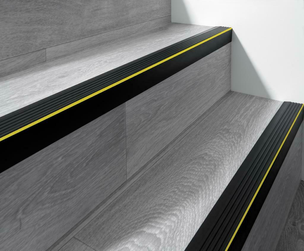 PVC trapneus -zelfklevend antislip trapprofiel P2ND en P2RGP, Ophalen, Nieuw, Trap