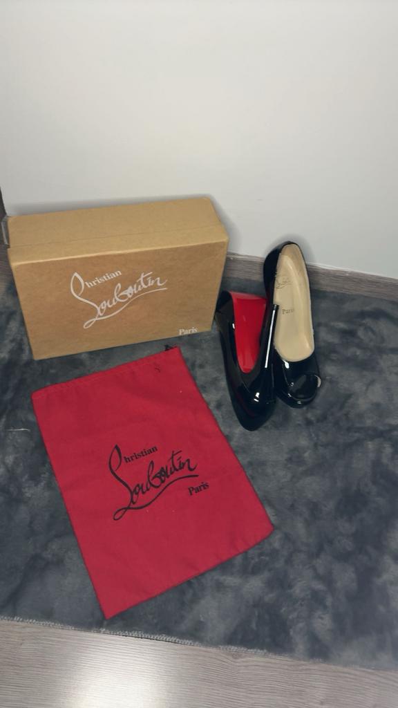 Zwarte louboutin hakken dames, Kleding | Dames, Schoenen, Ophalen, Zo goed als nieuw, Zwart