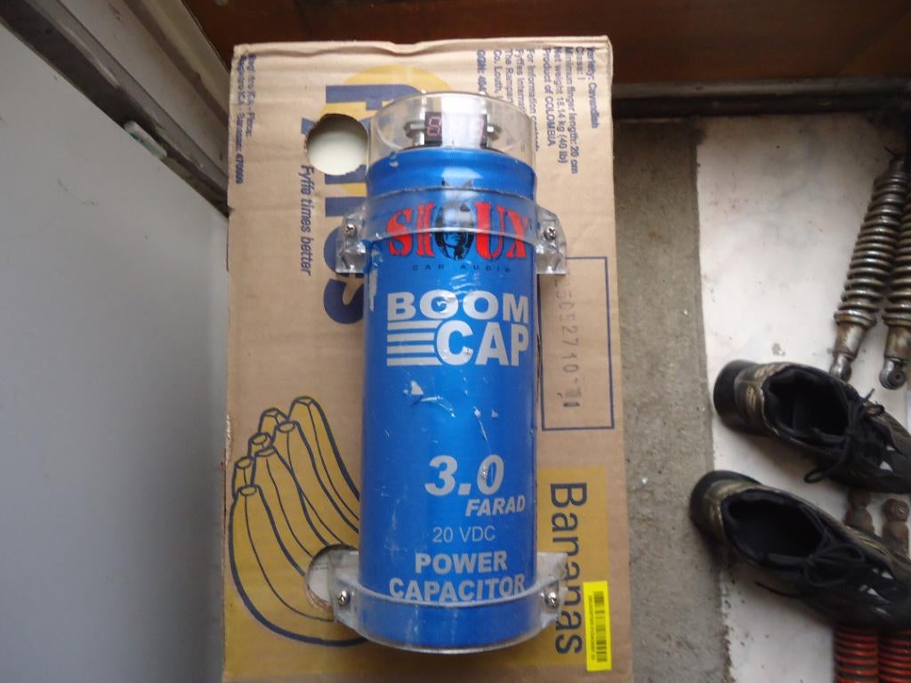 TE KOOP CONDENSATOR SHOUX BOOM CAP 3 FARAD, Auto diversen, Ophalen, Zo goed als nieuw