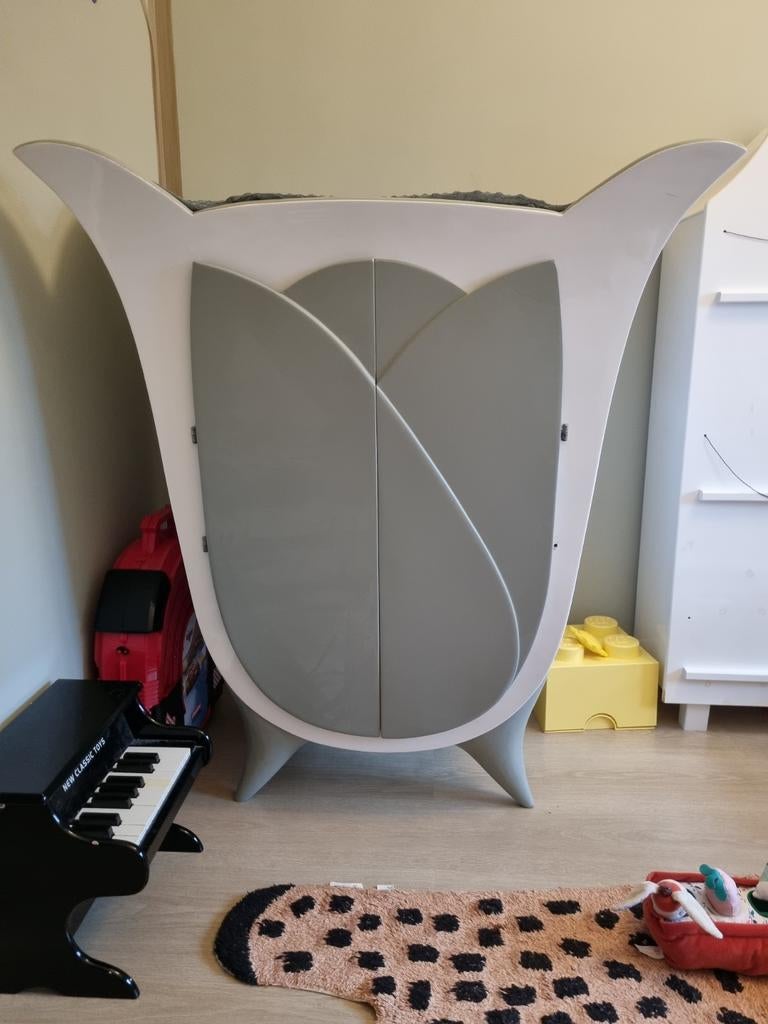 Designer Baby commode in tulp form, Farrow&ball Pigeon green, Ophalen, 50 tot 70 cm, 100 cm of meer, 90 tot 105 cm