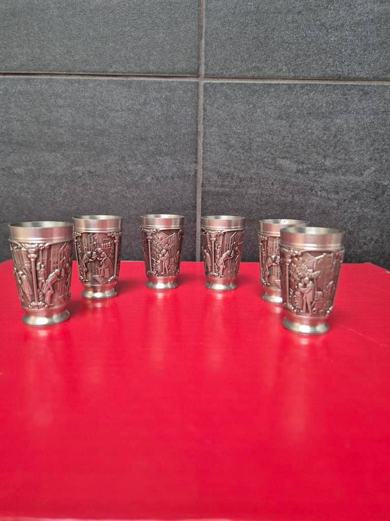 Set van 6 tinnen bekers, Antiek en Kunst, Antiek | Tin, Ophalen of Verzenden