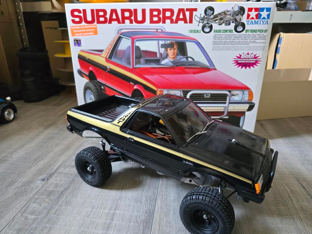 Tamiya subaru brat, Hobby en Vrije tijd, Modelbouw | Radiografisch | Auto's, Ophalen of Verzenden, Auto offroad