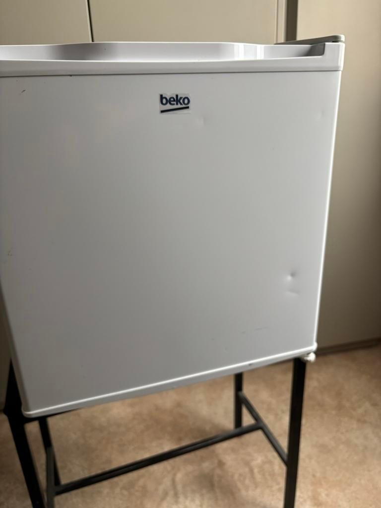 Minibar - 46 liter - Zo goed als nieuw, Ophalen, Zonder vriesvak, Energieklasse A of zuiniger, Minder dan 45 cm