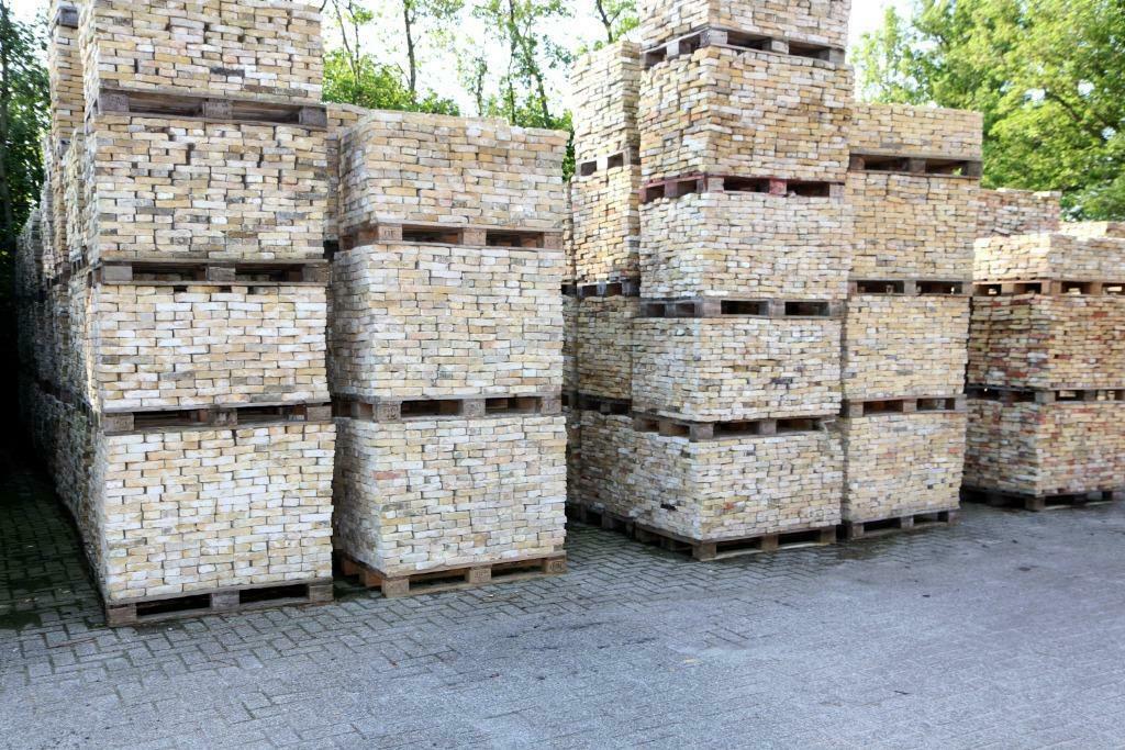 Friese geeltjes / boeren geeltjes +400.000 stuks op voorraad, Ophalen, Gebruikt, Bakstenen, Info@walstra.nl