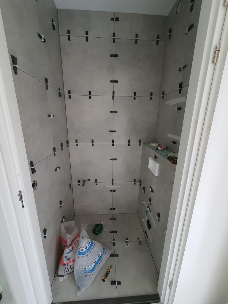 Badkamer Renovatie! CRV Dienstverlening! Tel 0685769376, Garantie, Metselen