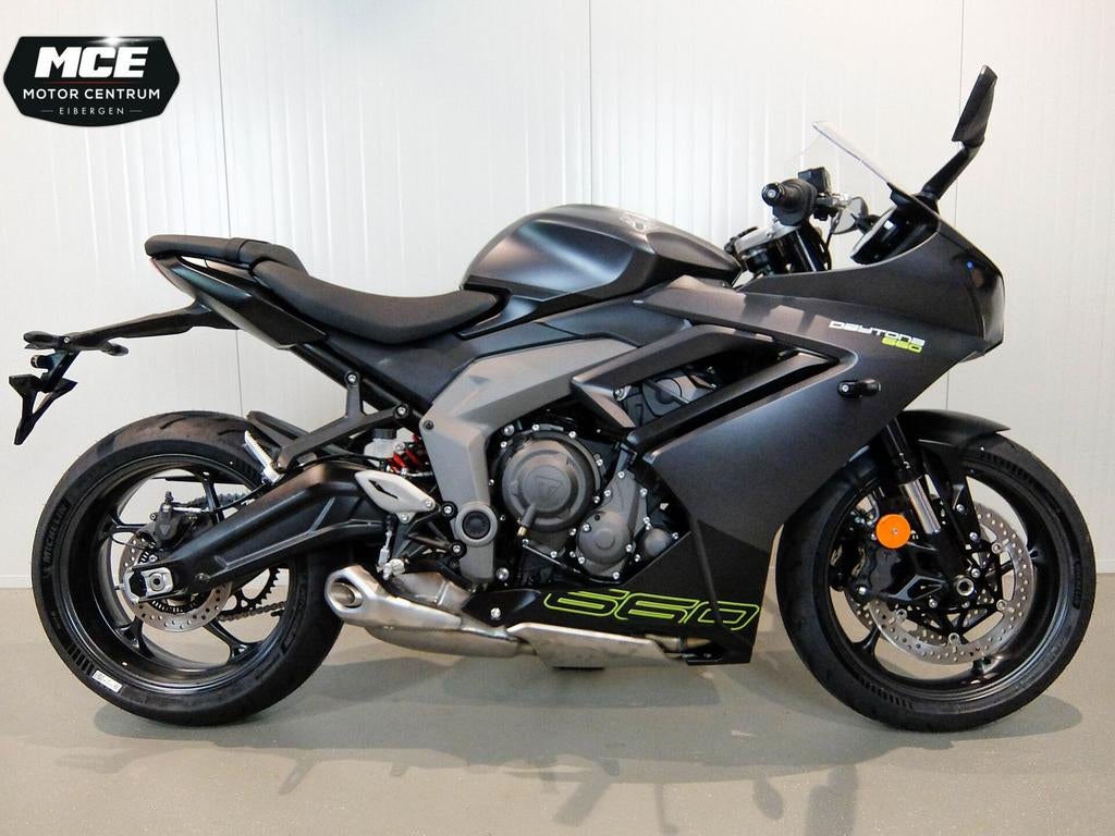 TRIUMPH DAYTONA 660 (bj 2024), Motoren, Motoren | Triumph, Motorrijbewijs A, Super Sport, Meer dan 35 kW, Onbekend