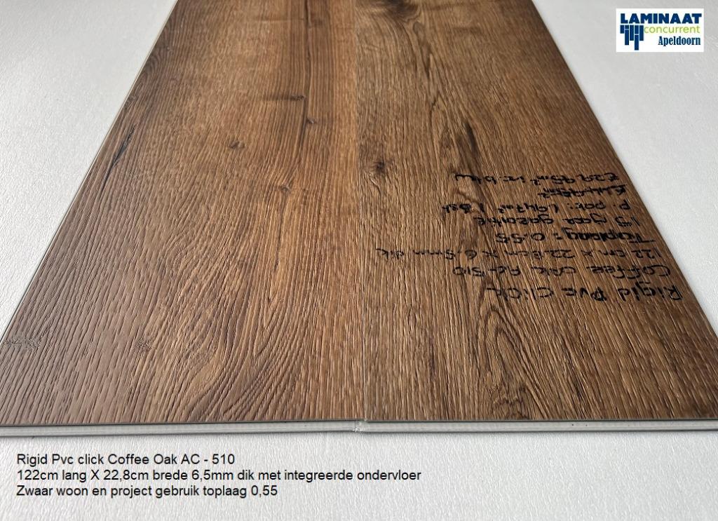 Pvc click Coffee Oak 6,5mm met integreerde ondervloer €29,95