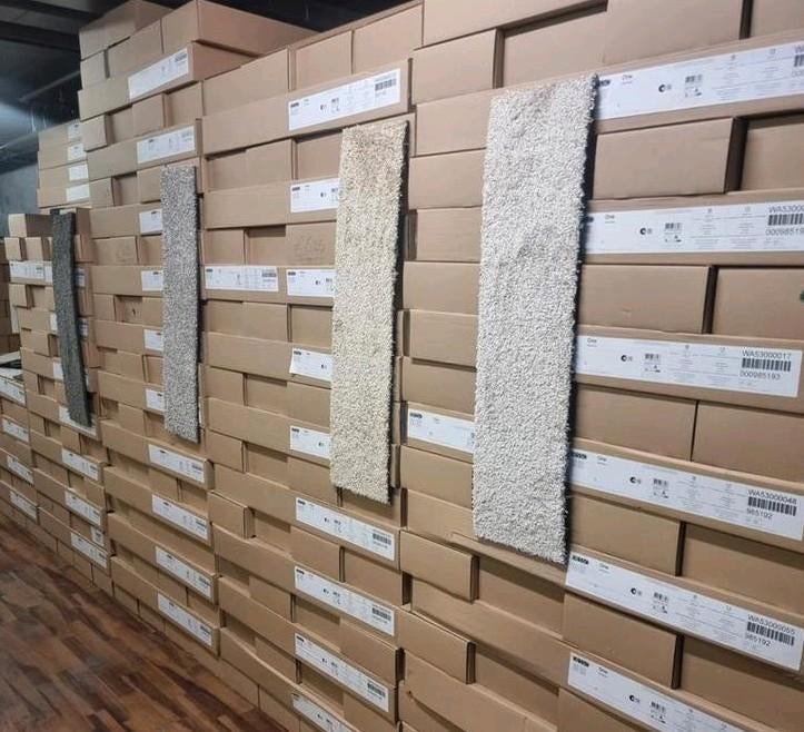 VLOERBEDEKKING RESTPARTIJ HOOGPOLIGE ANTRACIET MAGAZIJNVERK, Huis en Inrichting, Stoffering | Vloerbedekking, Ophalen, Crème, 75 m² of meer