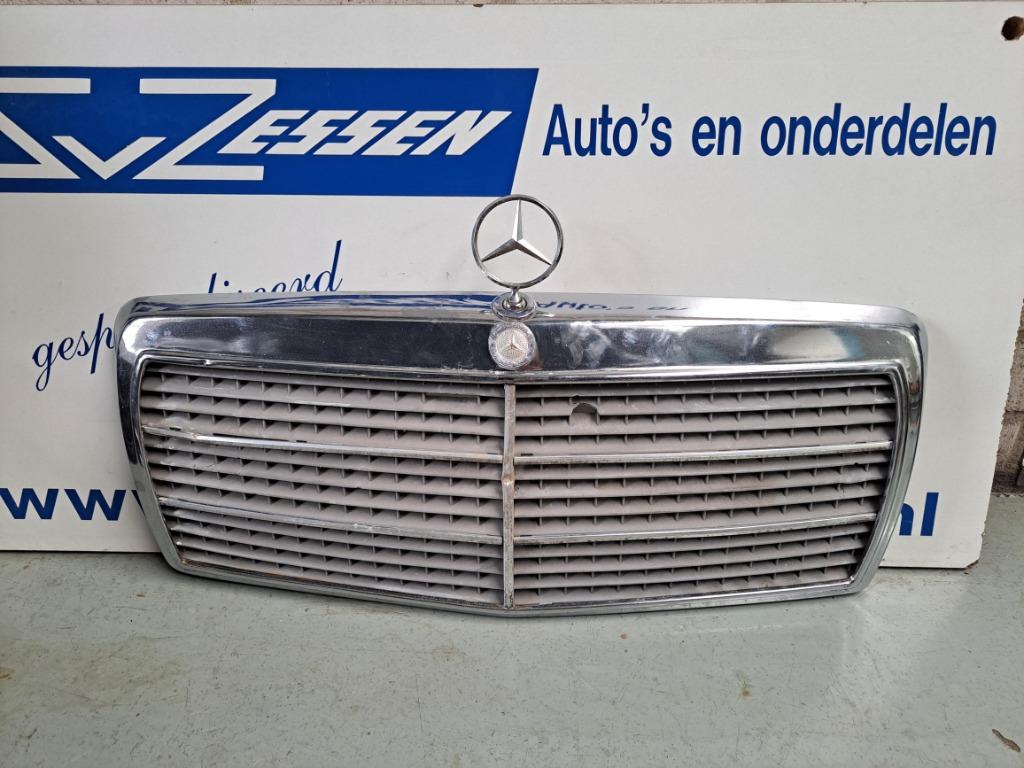Mercedes W201 190 serie Grille origineel MB, Ophalen, Gebruikt, Mercedes-Benz, Motorkap