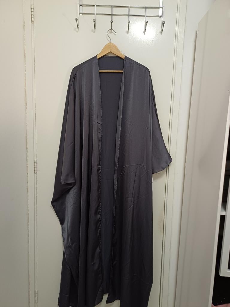 Mooie Abaya Maat M, Maat, Ophalen of Verzenden, Zo goed als nieuw