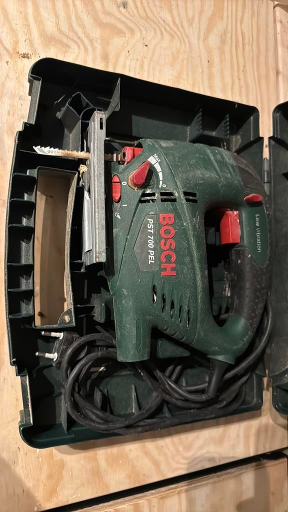 Bosch decoupeerzaag PST 700 PEL, Doe-het-zelf en Verbouw, Gereedschap | Zaagmachines, Decoupeerzaag, Ophalen of Verzenden, Zo goed als nieuw