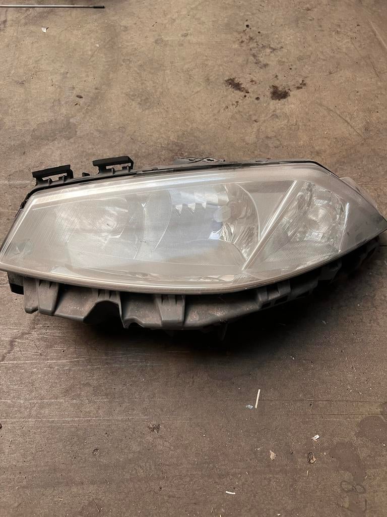 Renault Megane 2 Koplamp Rechts Valeo, Auto-onderdelen, Verlichting, Ophalen, Gebruikt, Renault