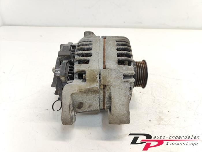 Dynamo van een Opel Astra, Gebruikt, -, -, Opel
