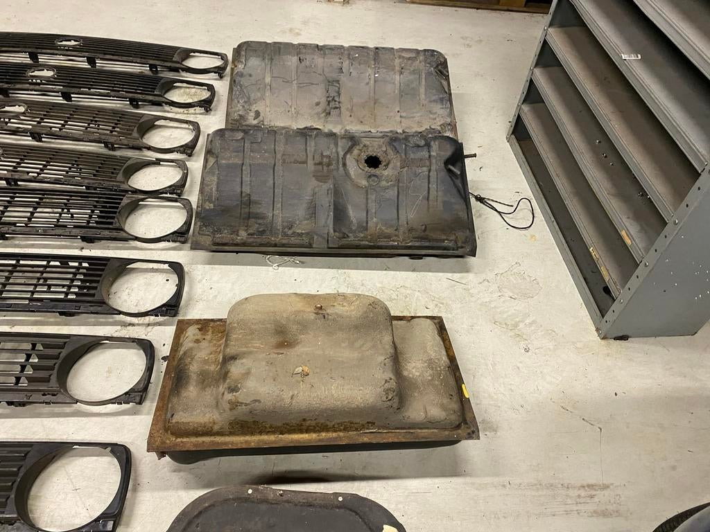 VW GOLF TRANSPORTER, T3-T6 TREKHAAK, TANK GRILLE,  ETC NOS, Ophalen, Nieuw, Volkswagen